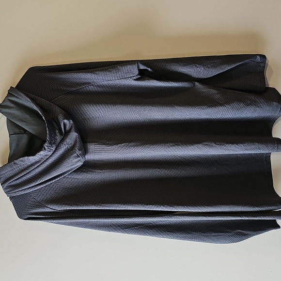 Under Armour Gray XL Loose Fit Athletic Pullover - Picture 3 of 6